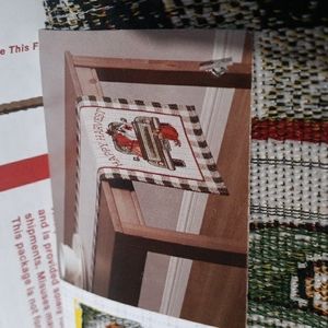 😇 Tapestry table runner